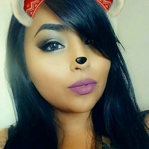 Meet your Posher, Felicia